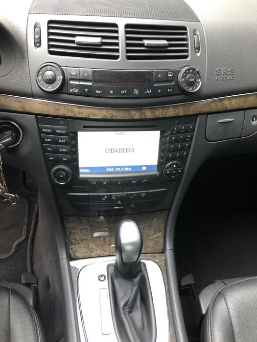 Mercedes-Benz E220