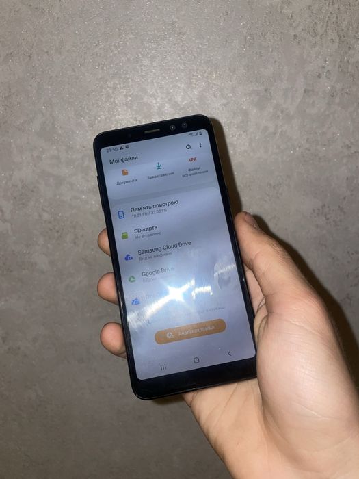 телефон Samsung a8 32gb