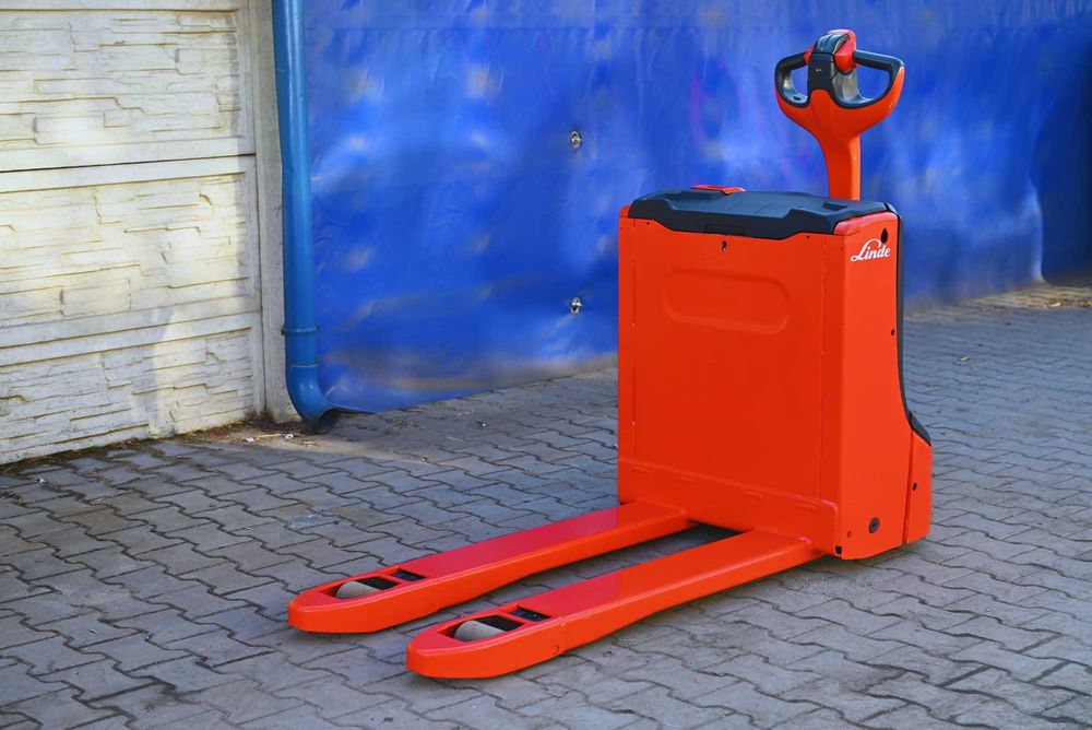 Paleciak elektryczny Linde T16 1600kg 2021 rok 230mth Li-ion FHP 478