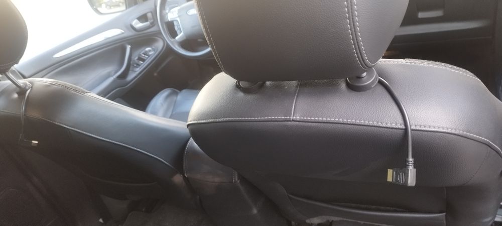 Ford S-Max — fotografia 4