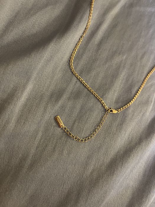 Зотолая цепочка 585 RG порвана