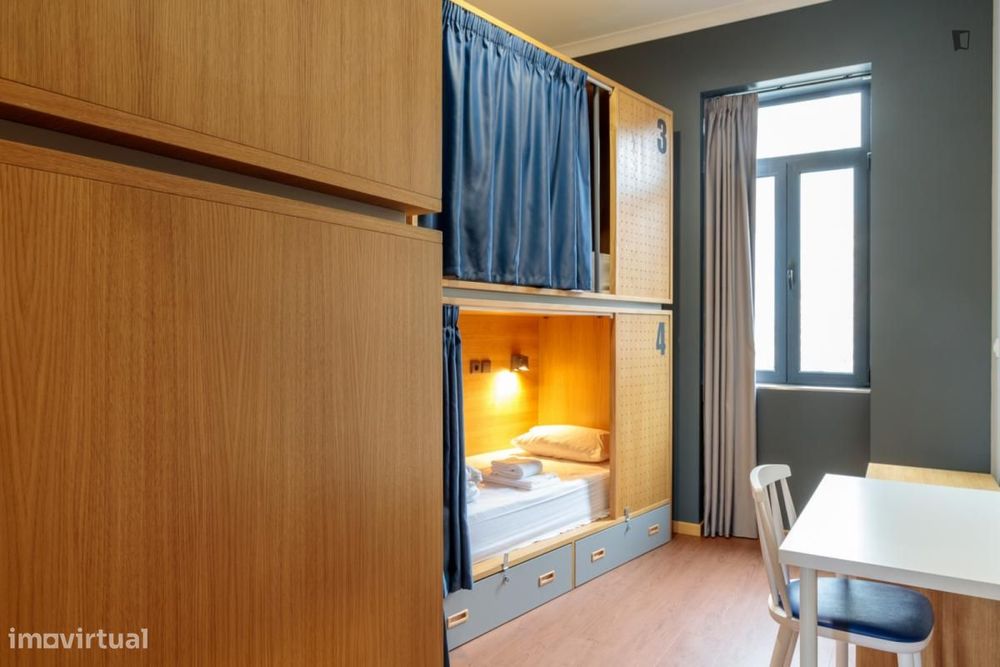 Quarto - localizado em Vila nova de gaia