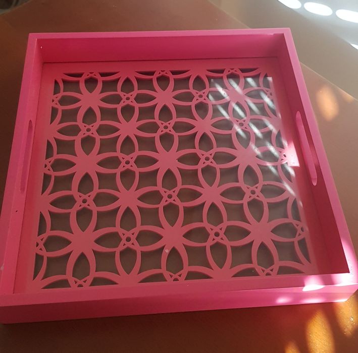 Tabuleiro rosa velho tampo vidro novo