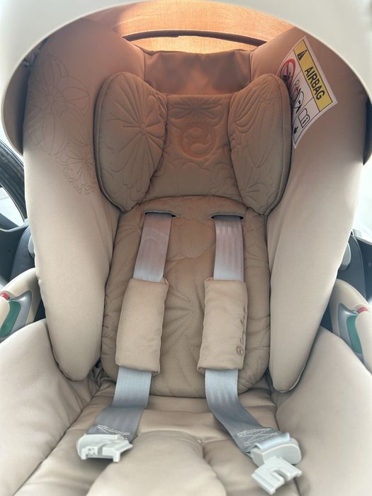 Cybex Priam 4.0 Simply Flowers.