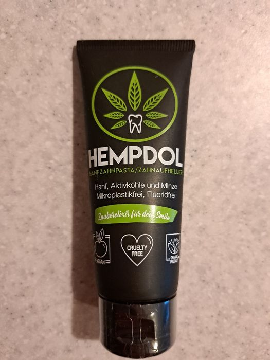 Зубная паста ЧЁРНАЯ