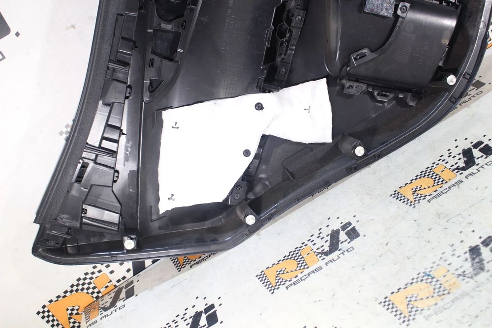 Forra porta / quartela trás direita NISSAN Qashqai II (J11)