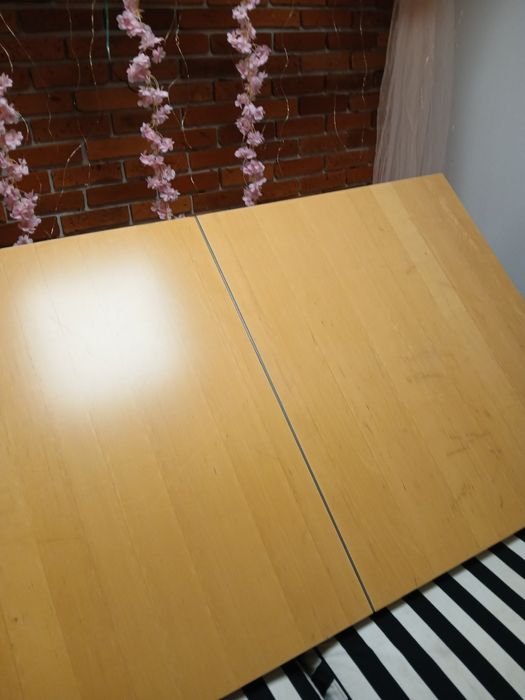 Sprzedam stół krzesla i sofę