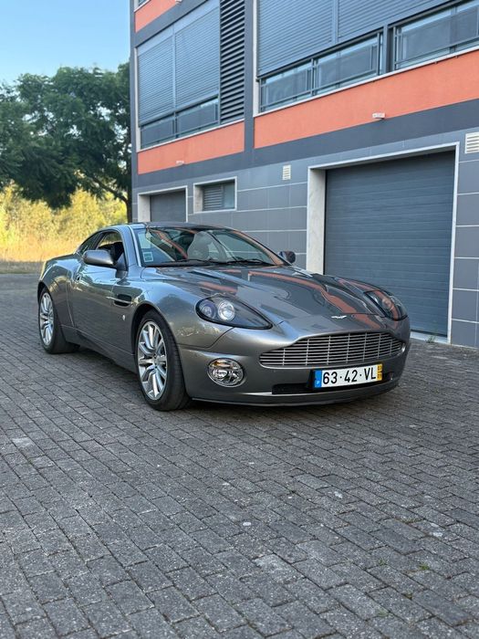Aston Martin Vanquish