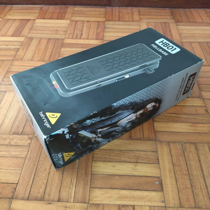 Behringer Hell Babe