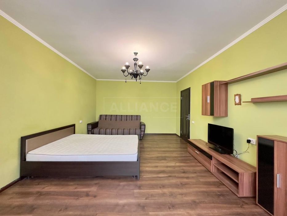 Продається 2х кімнатна квартира в новобудові вул.Коновальця