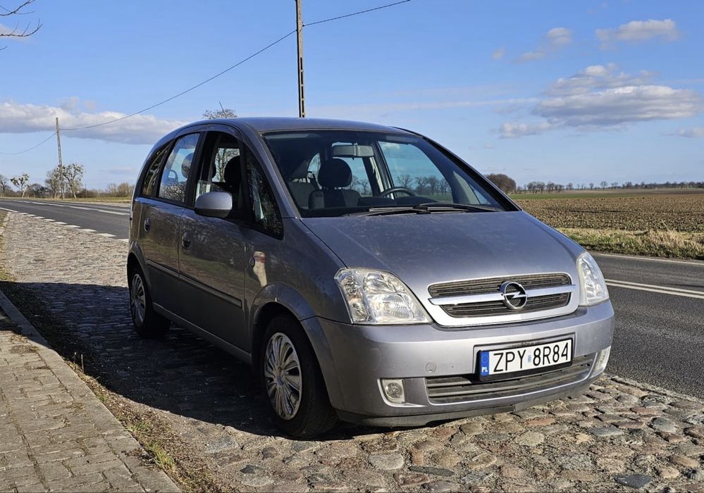 Opel Meriva 1.6/mały przebieg/auto w pełni gotowe do jazdy