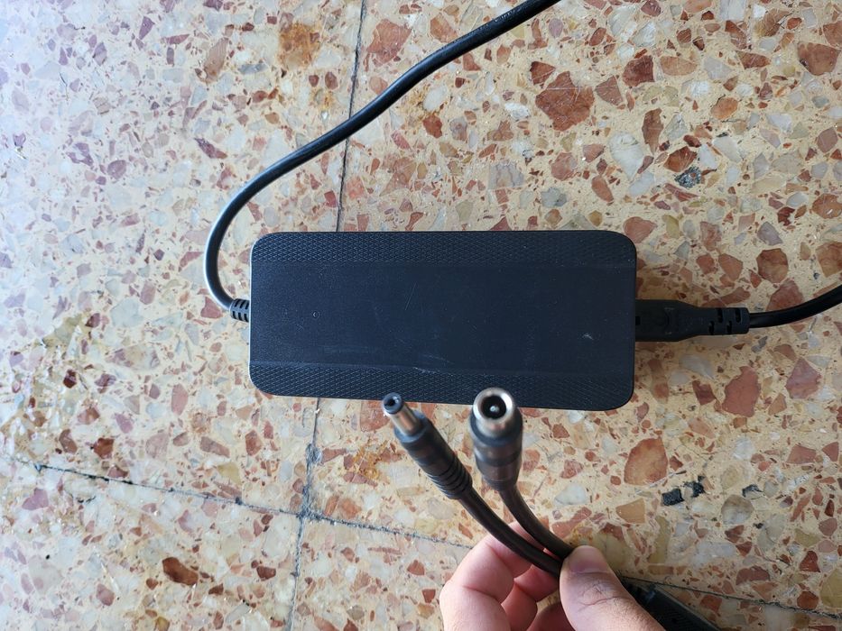 Carregador trotineta Segway Ninebot e outras