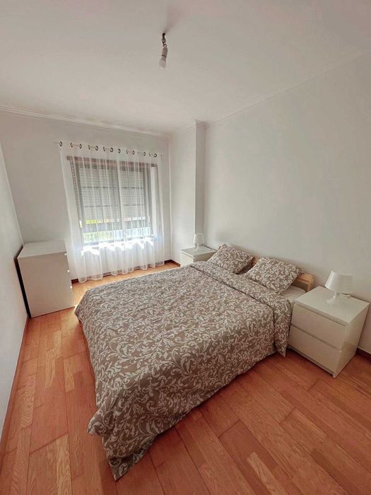 Alugo quarto casal ou 2 rapazes/raparigas em Alhos Vedros - Moita