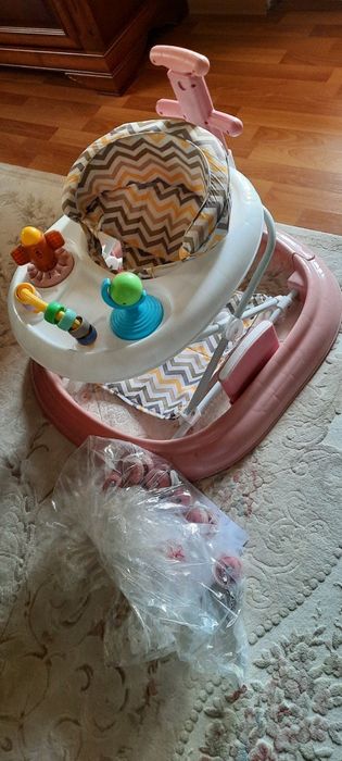 Ходунки дитячі   .