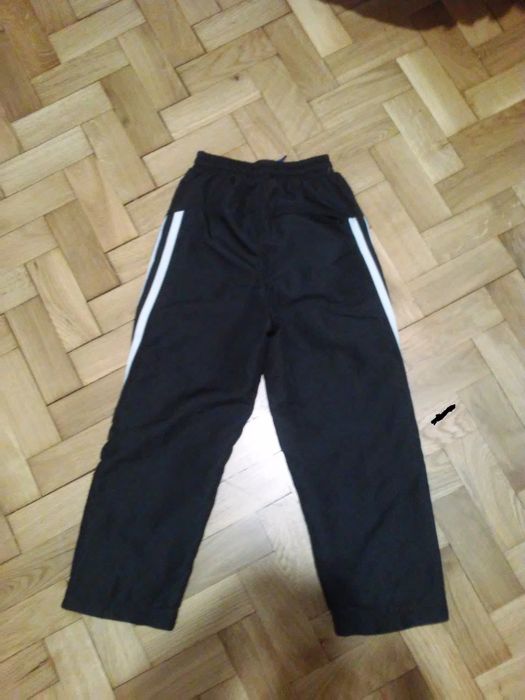 spodnie NOWE sportowe LONSDALE na 7/8 lat- wodoodporne!