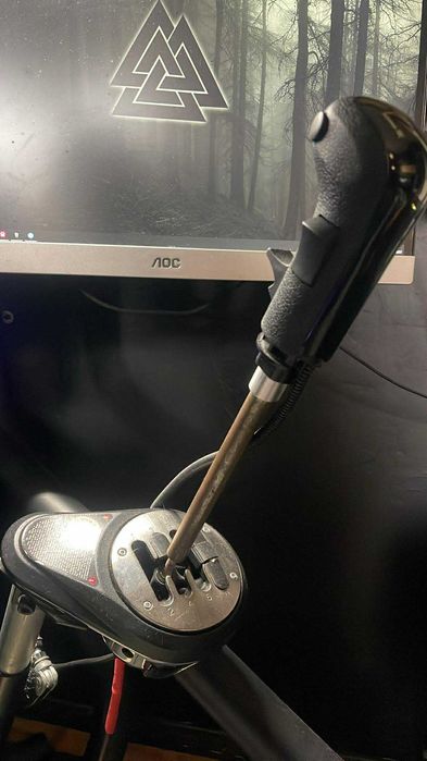 Shifter Thrustmaster TH8A + galka MAN TGX SKRS