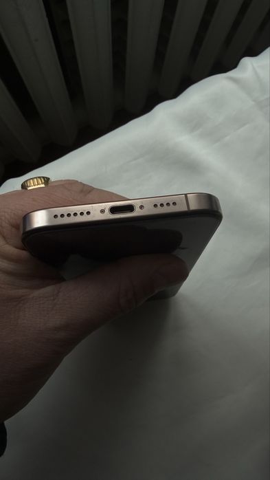 Продам IPhone 16 Pro Max 1Tb. Ідеальний стан