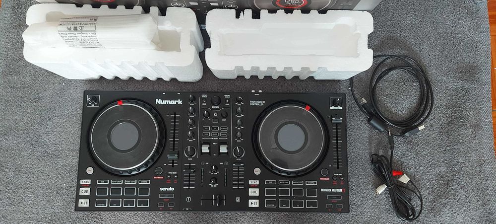 Controlador DJ Numark Platinum FX