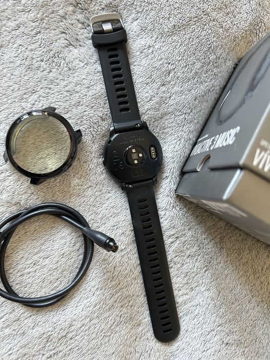 Garmin Vivoactive 3 Music + nowy pasek
