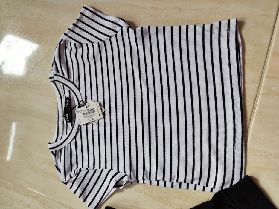 Nowe crop topy 3 szt XS koszulki t-shirty