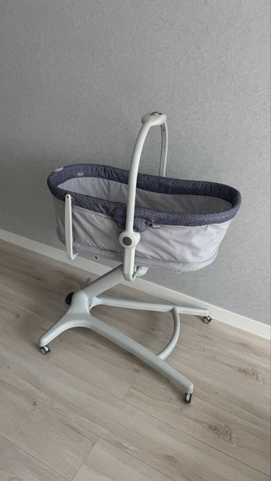 Кроватка / люлька chicco