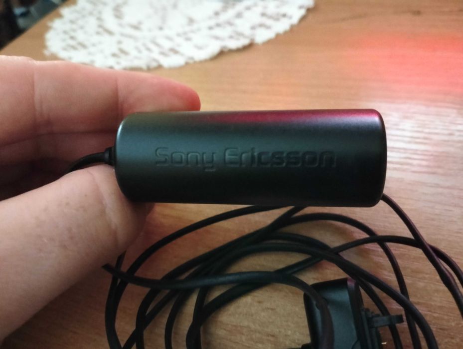 Sony Ericsson ładowarka