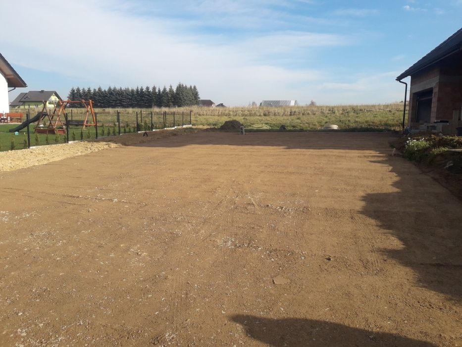 Budowy dróg  parkingów,  utwardzenie terenu