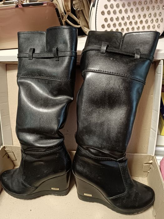 Продам кожаные сапоги 37р