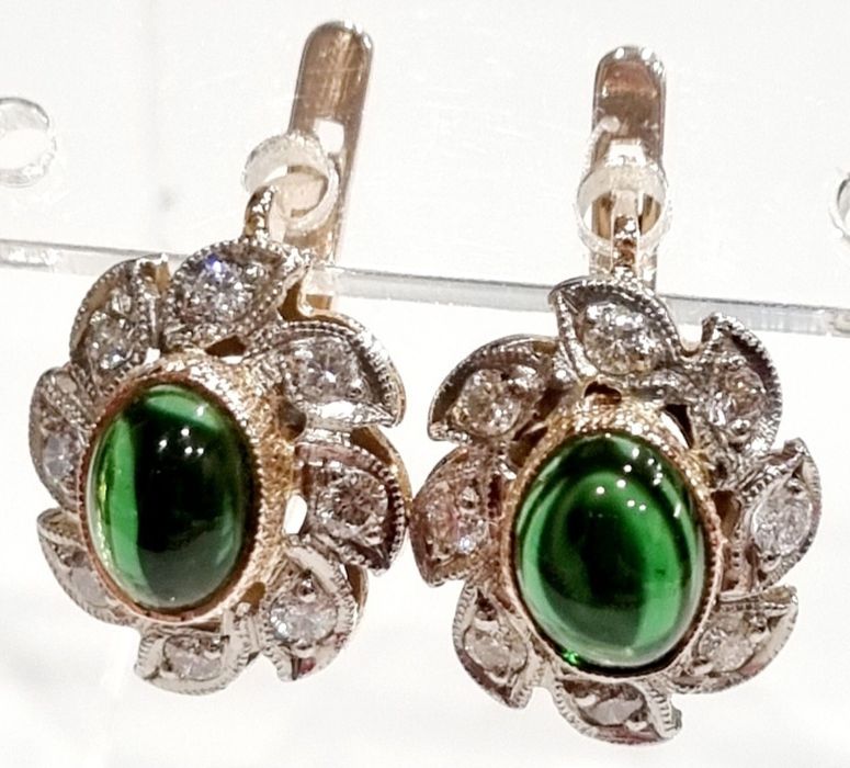 Золоті сережки з діамантами. ct 0,48