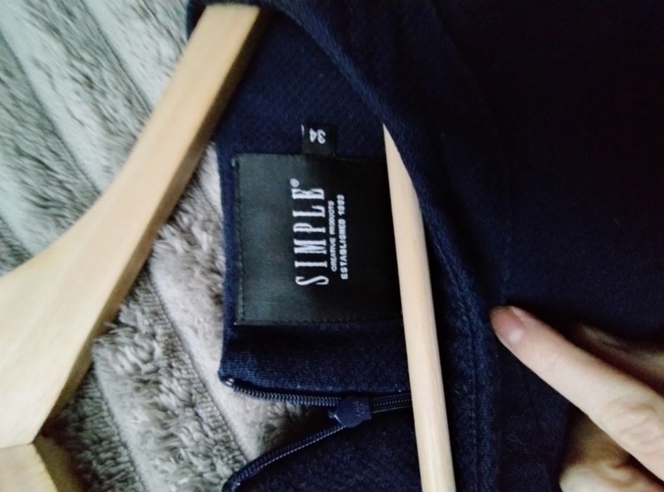 Sukienka granatowa Simple 34