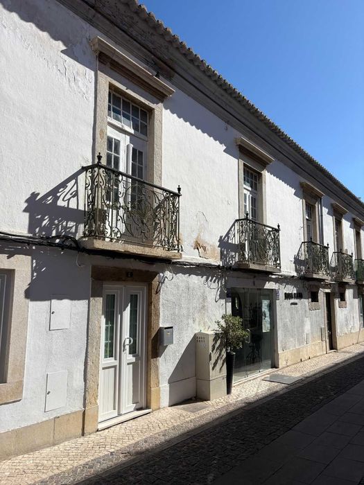 Imóvel na Baixa de Faro com Projeto de Arquitetura