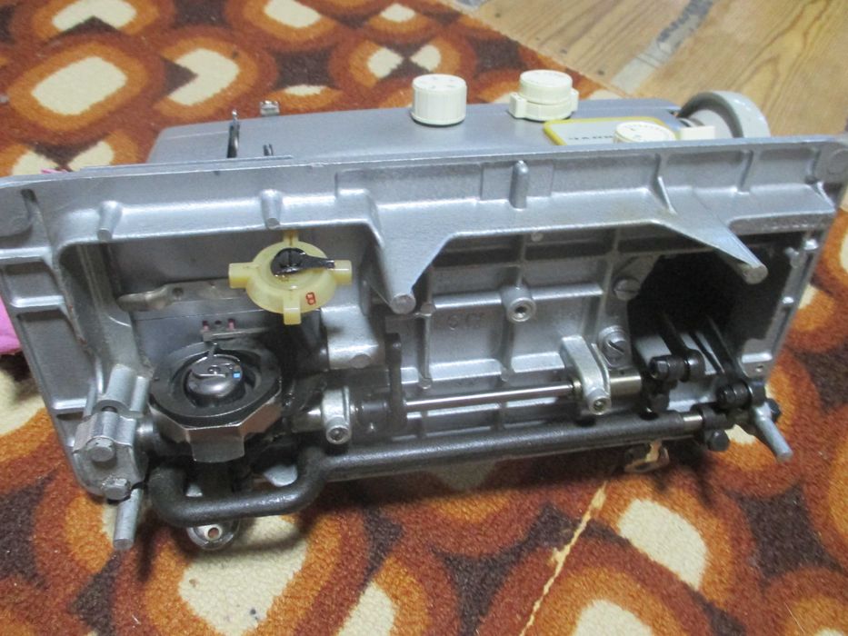 Торг! Швейная машинка СССР Чайка 142-М