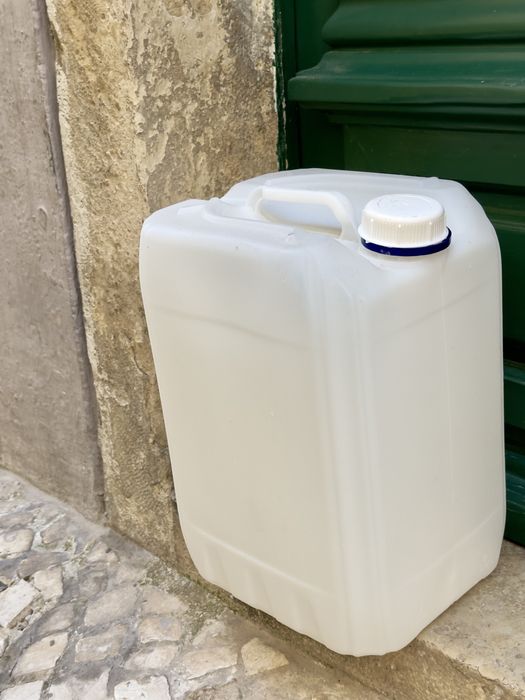 Bidões 20 Litros Usados – Resistentes e Baratos – Bairro Alto