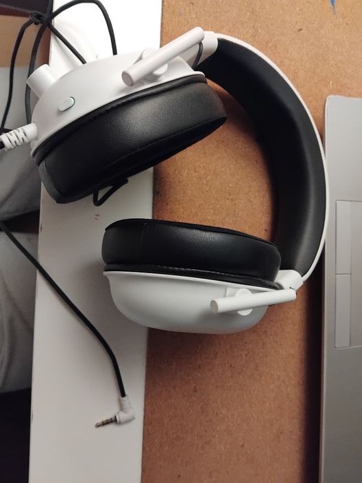 Headphones razer com microphone