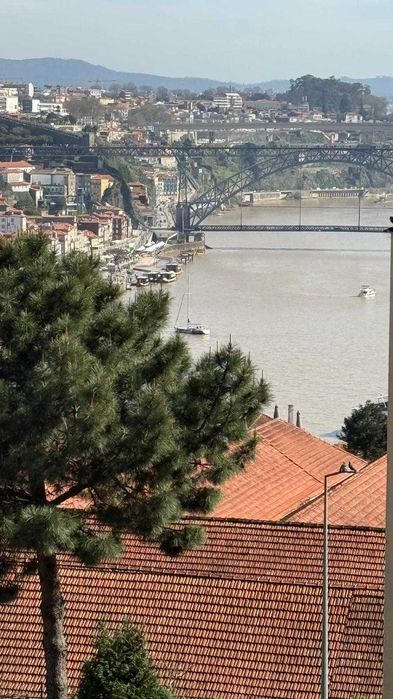 Apartamento T4 Duplex | Excelente oportunidade em Santa Marinha