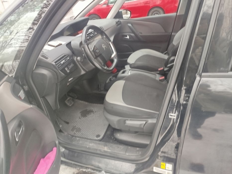 Продам надійний сімейний автомобіль Citroen C4 Grand Picasso 1.6HDI