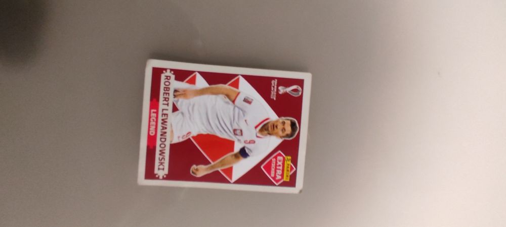 Carta extra sticker Robert lewandowski legend