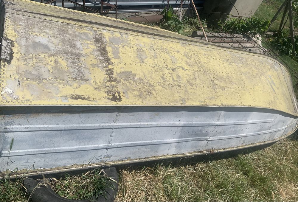 Продам или обмен лодка Днепр