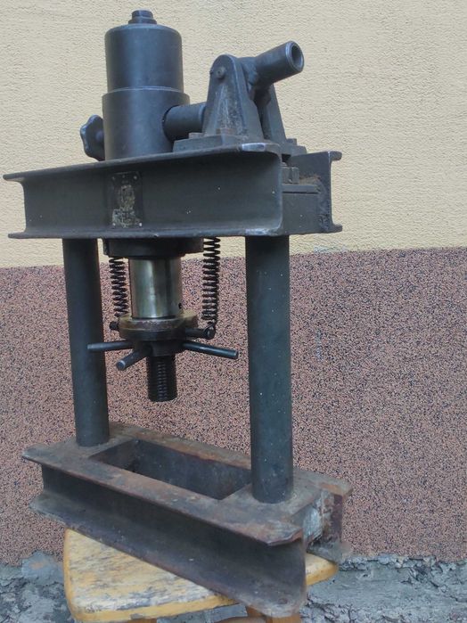 Гідравлічний прес 10т