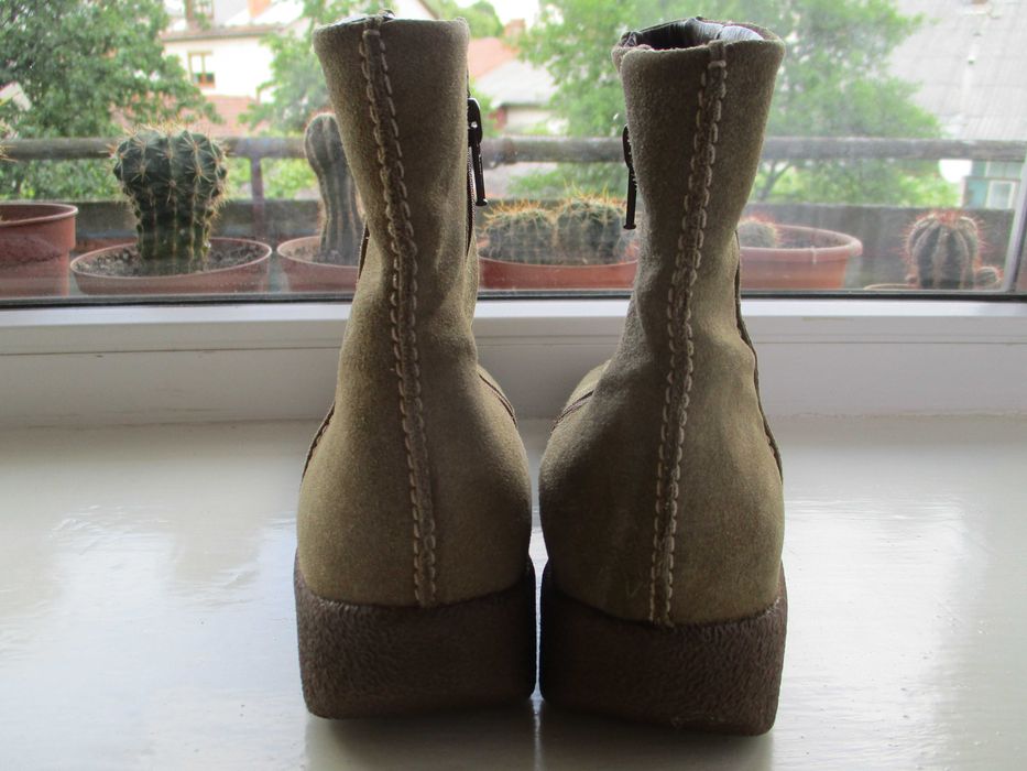 Замшевые полусапожки Экко