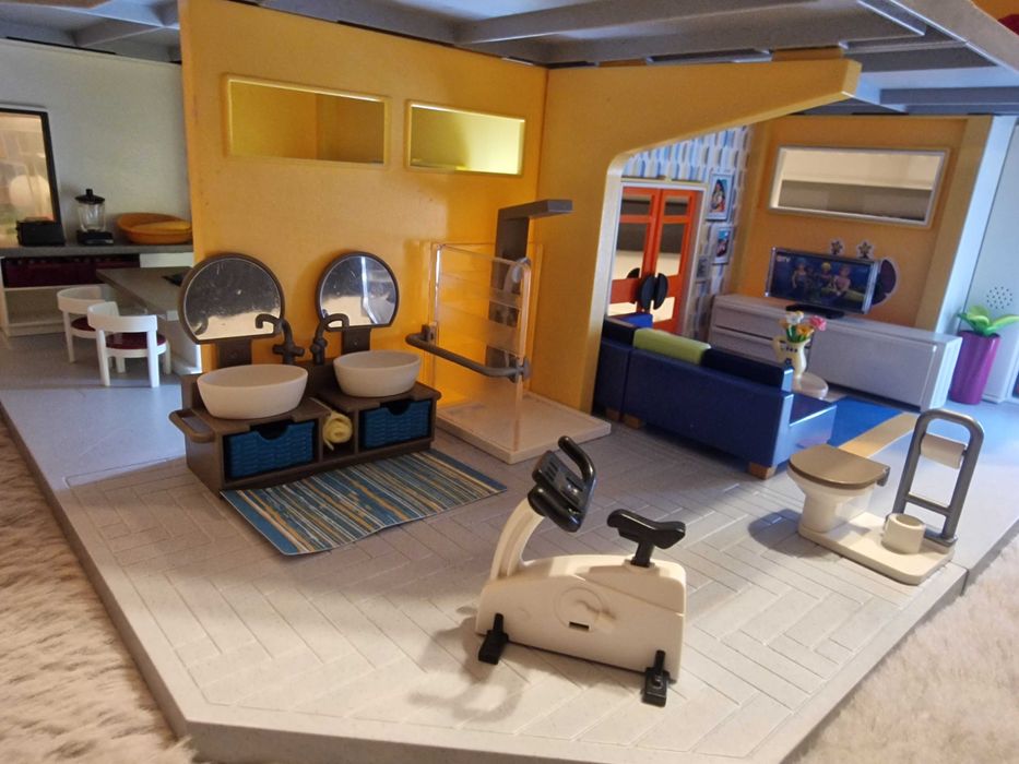 Playmobil Nowoczesny dom 9266 wraz z umeblowanymi pomieszczeniami