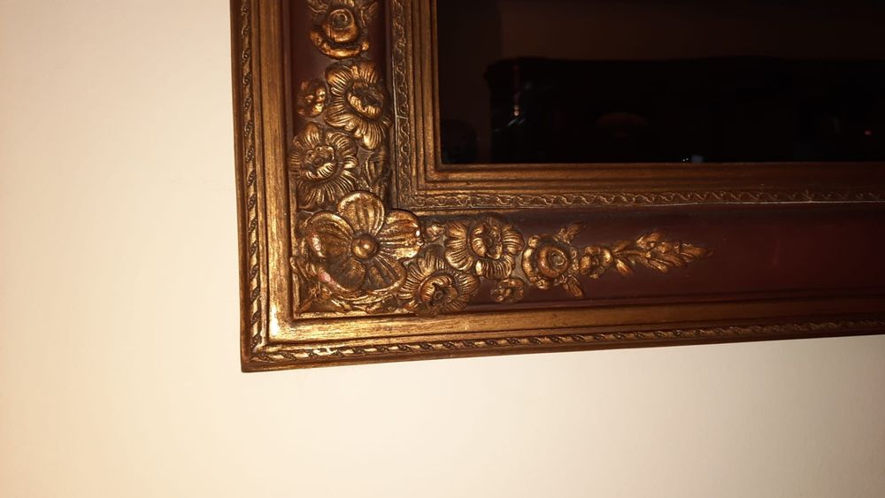 Espelho antigo  com molduras, altura 95cm  largura 1,34