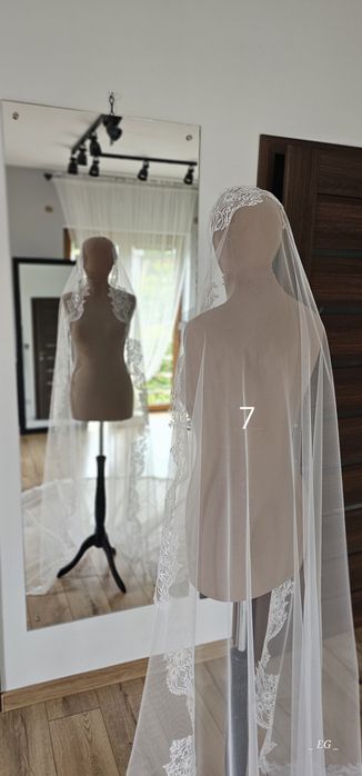 Długi Welon Ślubny 300 cm – Klasyczna Elegancja