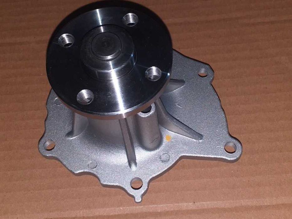 Bomba agua empilhador toyota varias 4y-2j-1dz-2z-4p