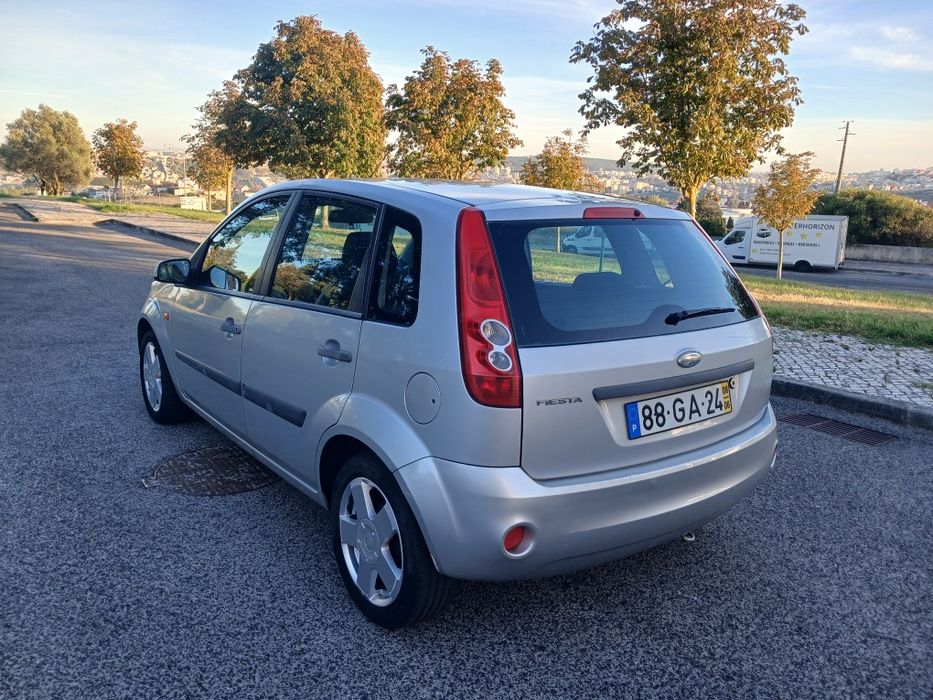 Ford fiesta ano 2008 impecável super económico