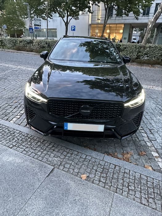 Volvo XC60 T6 PHEV Black Edition AWD 350cv – Venda ou Cedência de Renting (731€/mês)