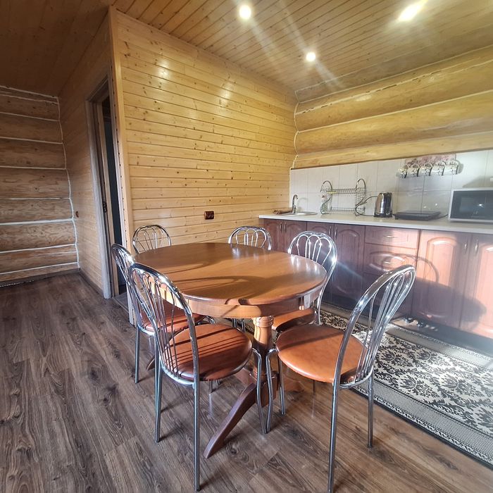 Маєток "У Ґазди"   поблизу о.Синевир