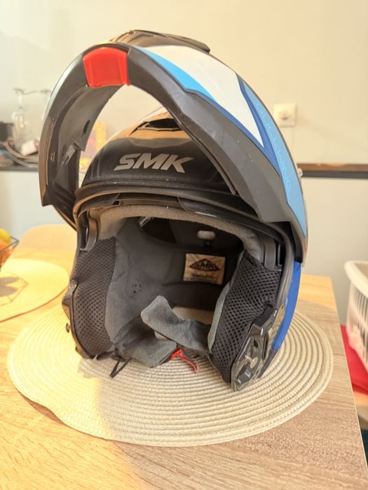 Capacete smk gullwing