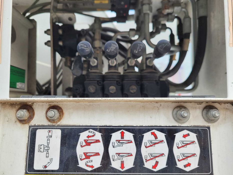 nissan podnośnik koszowy zwyżka 18 m oil&steel multitel gsr isoli cmc