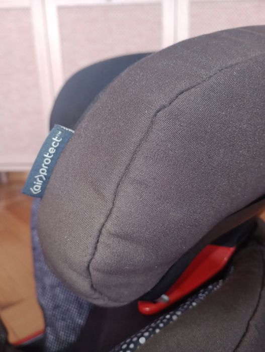 Fotelik samochodowy Maxi Cosi Rodifix 15-36 kg